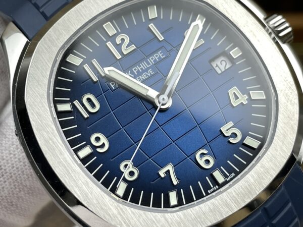 Aquanaut 5168G 42mm SS APWF 1:1 Best Edition Green Dial on Green Rubber Strap A324 Super Clone (Weighted) - Image 3