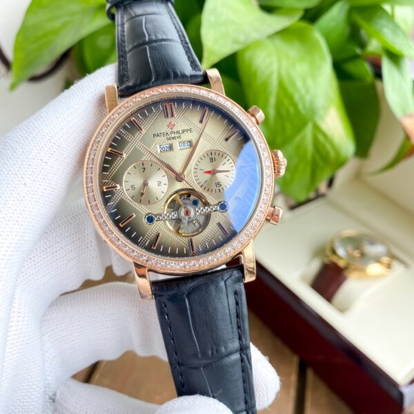Patek Philippe Calatrava 42mm - Image 3