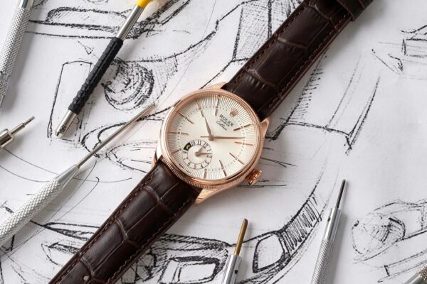 Rolex Cellini Dual Time m50525-008 Gold 40mm - Image 2