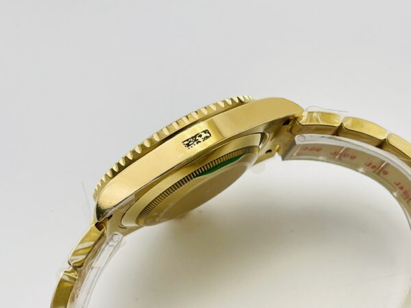 Rolex - Submariner 116618LN 40mm YG/YG Black/Dot Clean VS3135 - Image 7