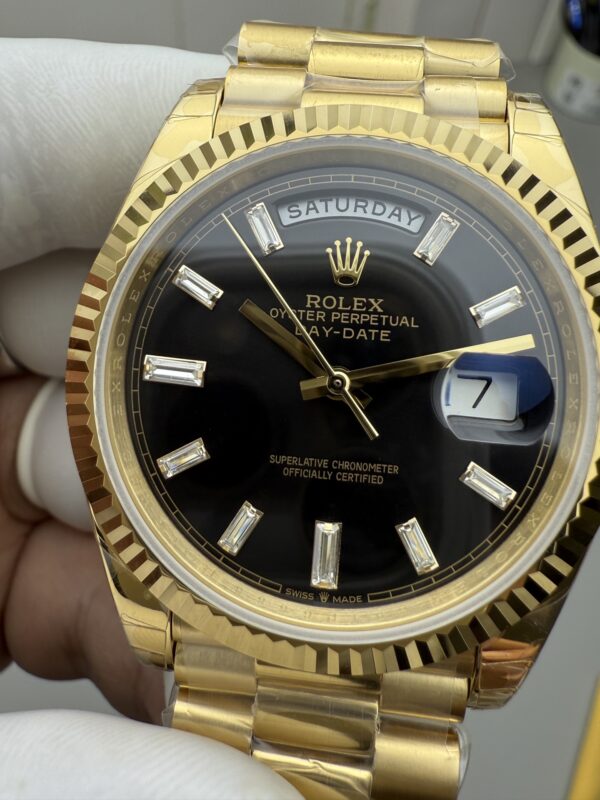 Rolex - DayDate 40mm YG/YG Black/Dia EW A2836 - Image 4