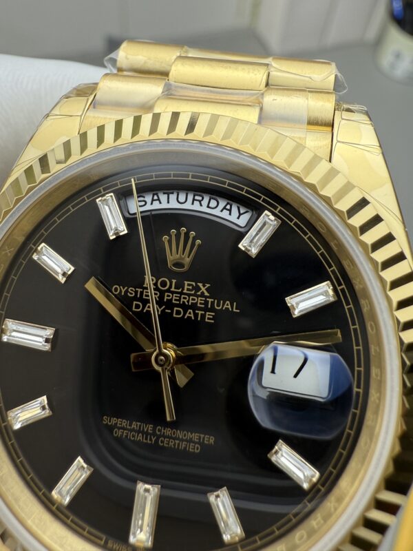 Rolex - DayDate 40mm YG/YG Black/Dia EW A2836 - Image 5