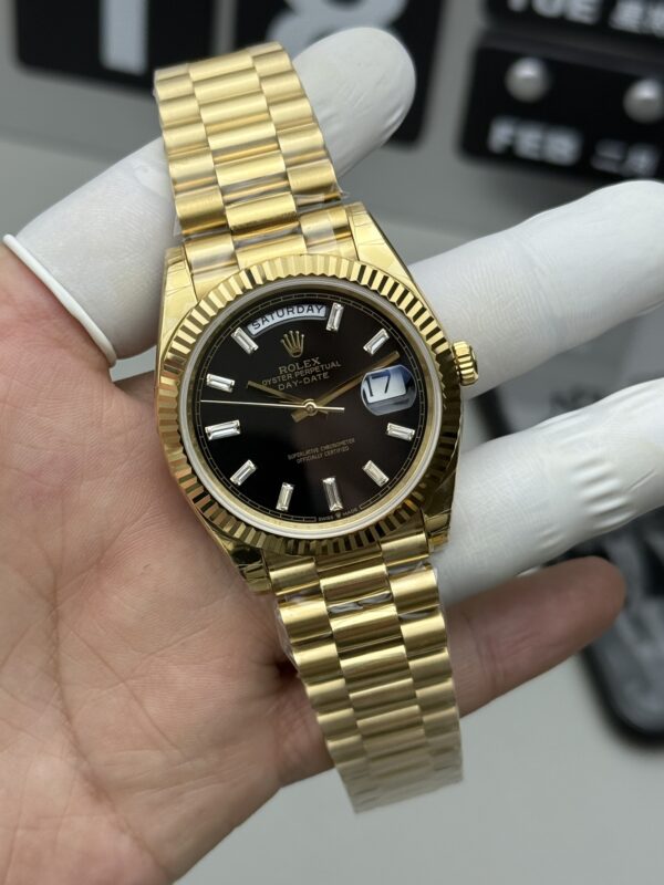 Rolex - DayDate 40mm YG/YG Black/Dia EW A2836 - Image 10