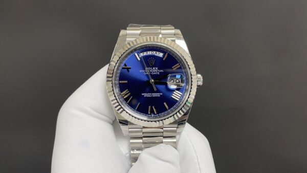 Rolex - DayDate 40mm SS/SS Blue/Rmn EW A2836 - Image 3