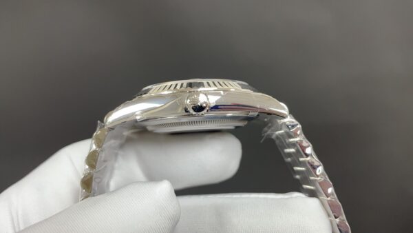 Rolex - DayDate 40mm SS/SS Blue/Rmn EW A2836 - Image 6