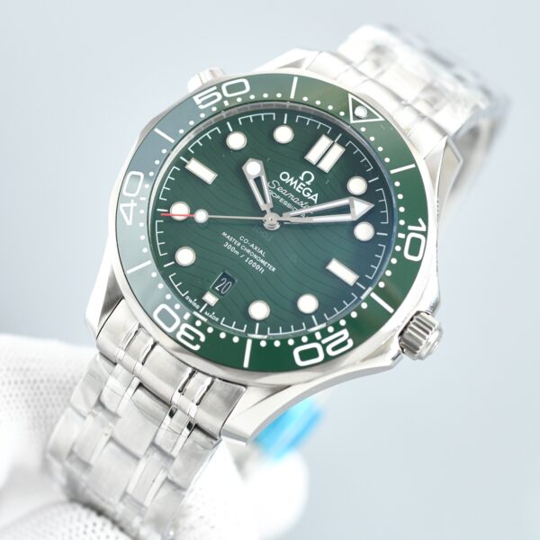 Omega - Seamaster 300m 42mm SS/SS Dark gREEN Dial VS A8800 Super Clone - Image 4