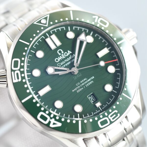 Omega - Seamaster 300m 42mm SS/SS Dark gREEN Dial VS A8800 Super Clone - Image 5