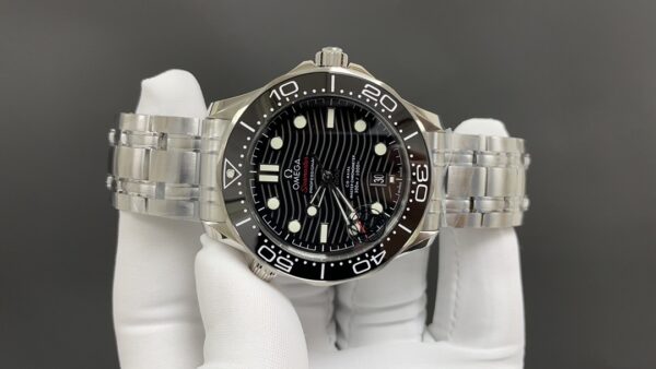 Omega - Seamaster 300m James Bond 007 2019 SS/SS VS A8800 - Image 2