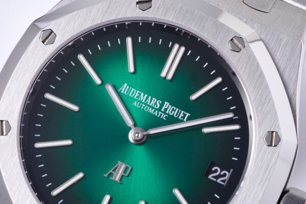 Audemars Piguet - Royal Oak 15202 39mm SS/SS Green Dial BF A2121 - Image 4